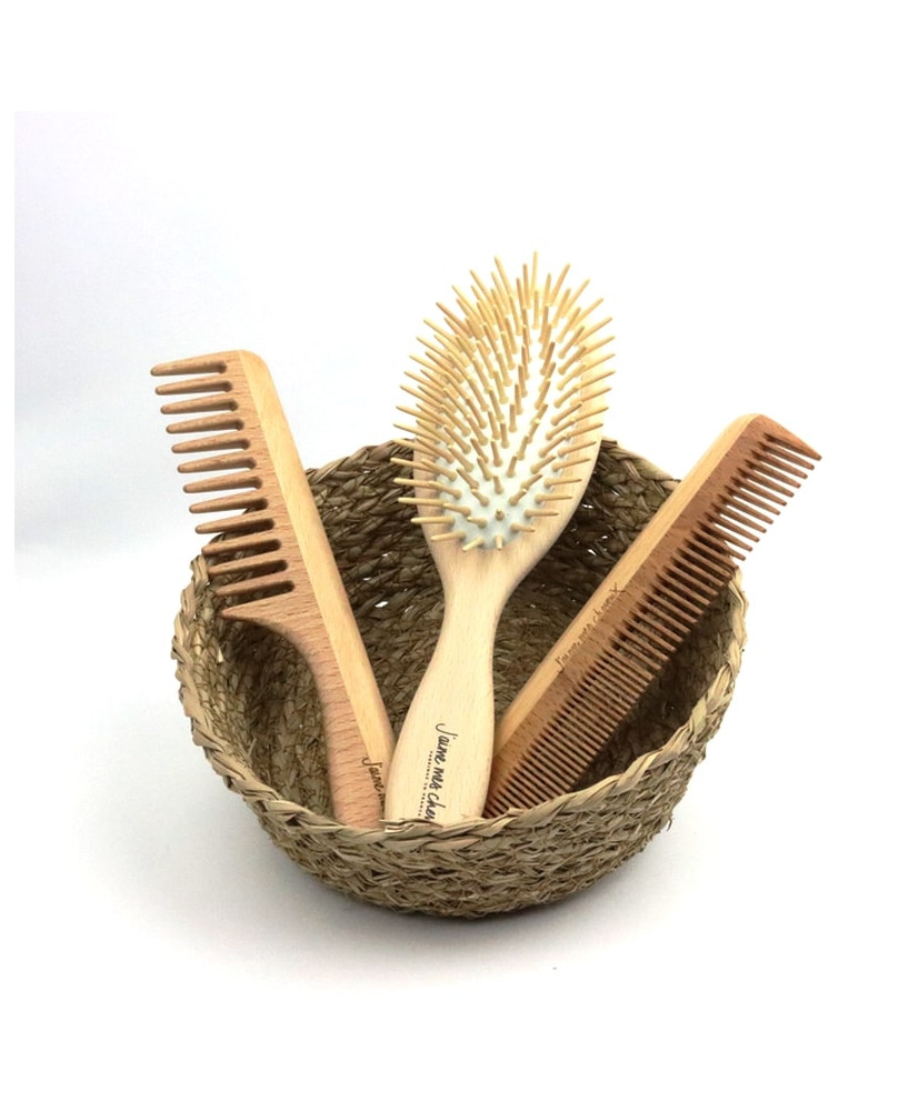 Peigne en bois naturel à dents larges - cheveux bouclés